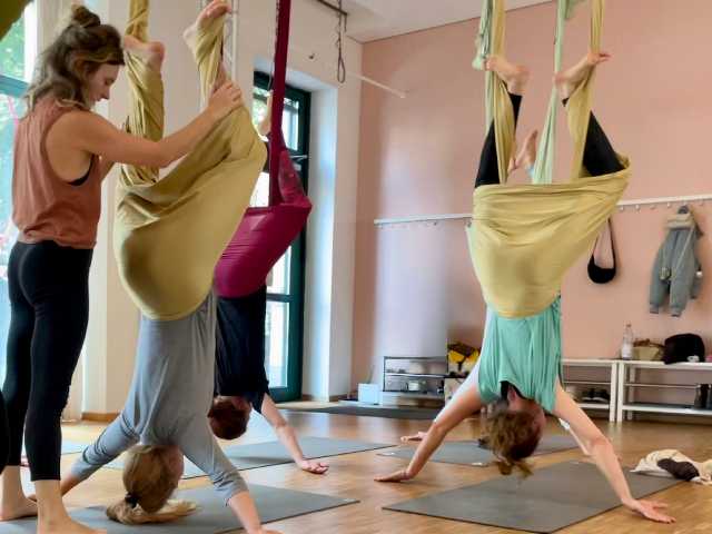 aerial yoga lehrer 